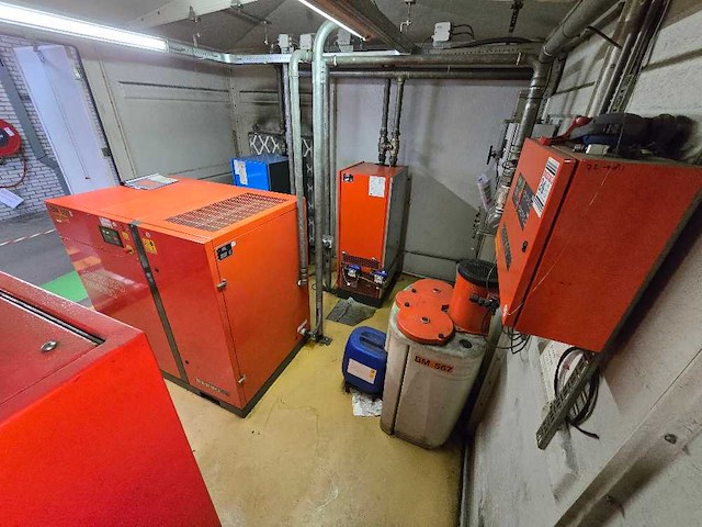 Berko - zuigercompressor (2x) - afbeelding 12 van  39