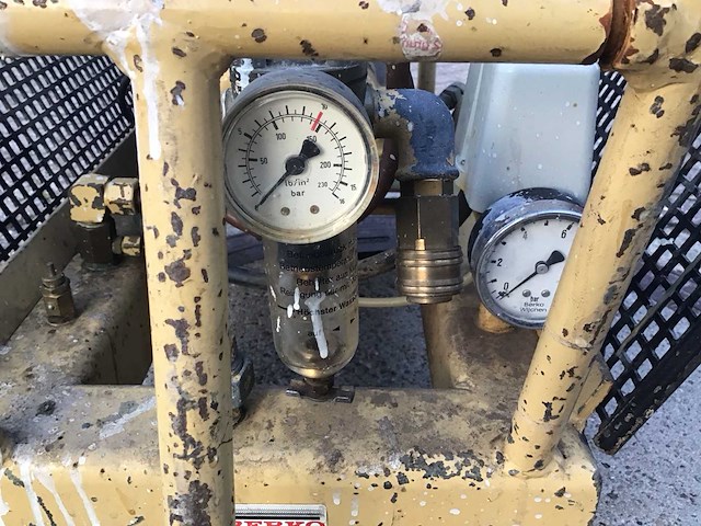 Berko kompakt 1.5pk luchtcompressor - afbeelding 3 van  5