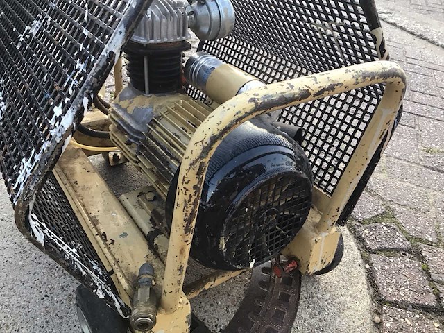 Berko kompakt 1.5pk luchtcompressor - afbeelding 4 van  5