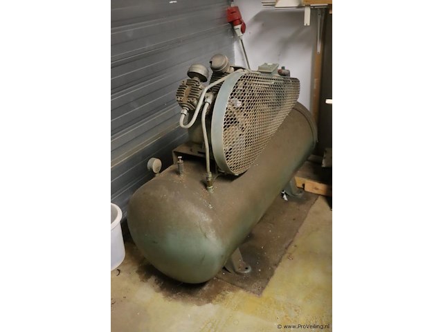 Berko zuigercompressor vn37bv - afbeelding 1 van  9