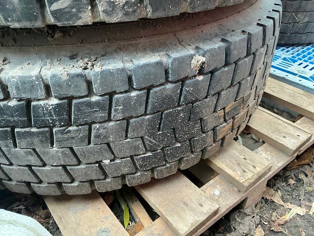 Berliner de2 vrachtwagen banden (4x) - afbeelding 2 van  10