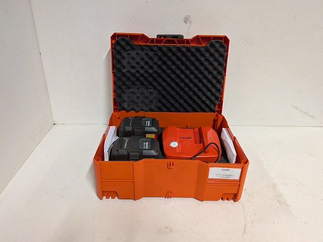 Bermmaaier husqvarna, 520irx, bouwjaar 2022, inclusief accupakket (2 accu's en lader) - afbeelding 6 van  9