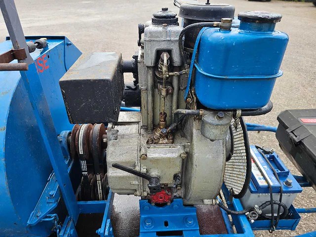 Bernard monteurs - w.51 c 759922 - houthakselaar - afbeelding 2 van  10