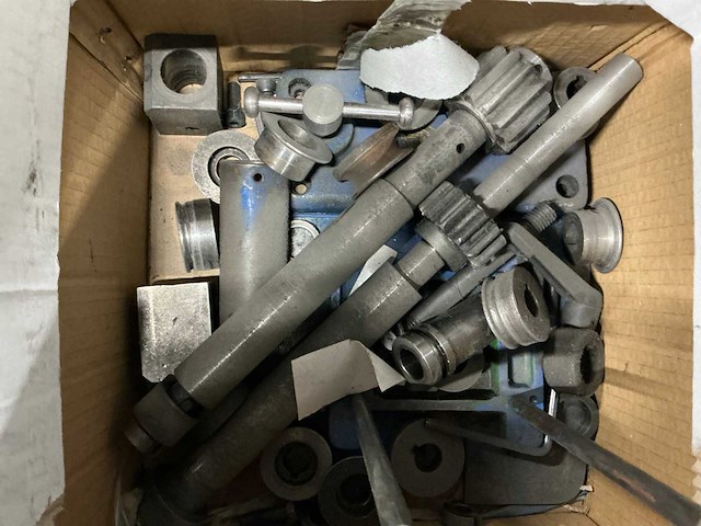 Bernardo / jorg pons- en knipmachine - afbeelding 7 van  7