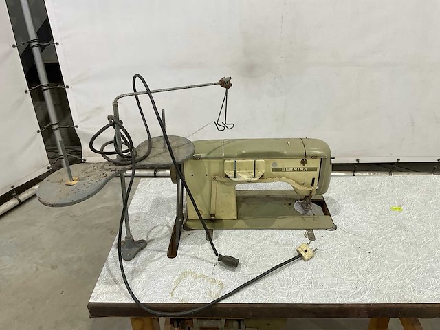 Bernina - vintage naaimachine - afbeelding 5 van  7
