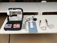 Bernina aurora 440 qe naaimachine (quilters edition) incl. tas, bsr en 2 mini-strijkijzers - afbeelding 1 van  7