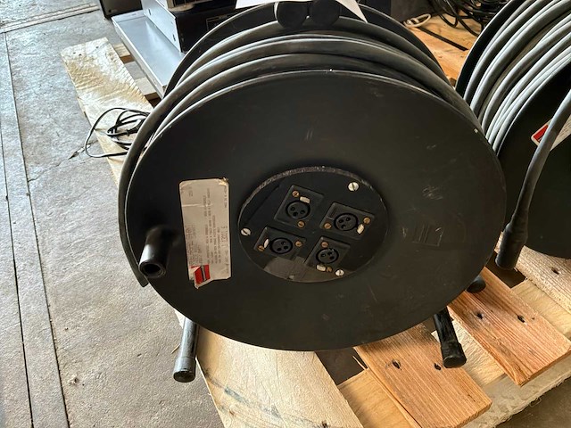 Bernnenstuhl xlr haspel (2x) - afbeelding 3 van  7