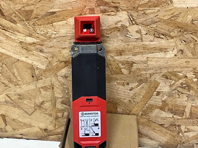 Bernstein 6018119047 veiligheidsschakelaar 24 v dc/ac 5 a separate actuator momentary ip67 - afbeelding 4 van  5
