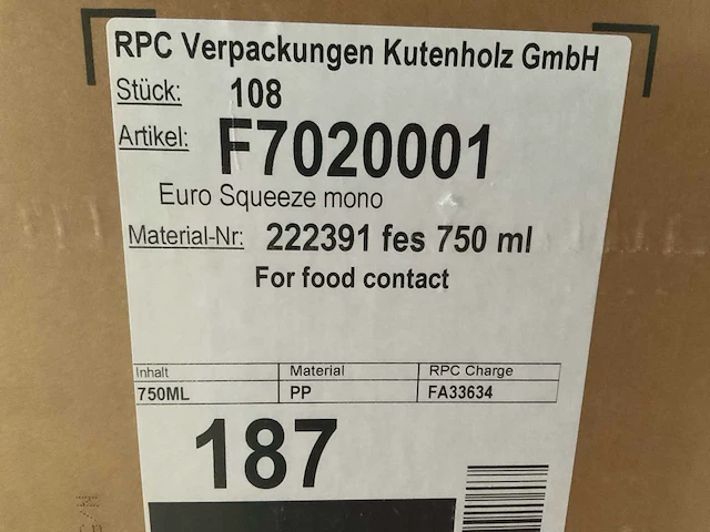 Berry knijpflessen 750ml met dop (17820x) - afbeelding 4 van  5