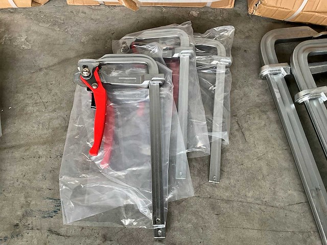 Berserker 140x300 lijmklem (16x) - afbeelding 1 van  3