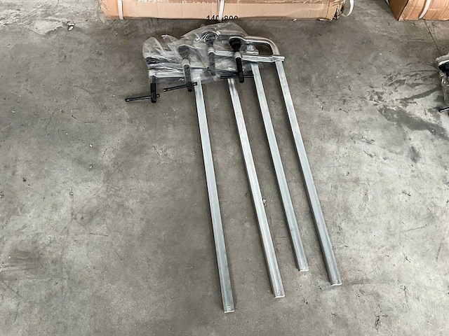 Berserker 140x800 opspanklem (16x) - afbeelding 1 van  3