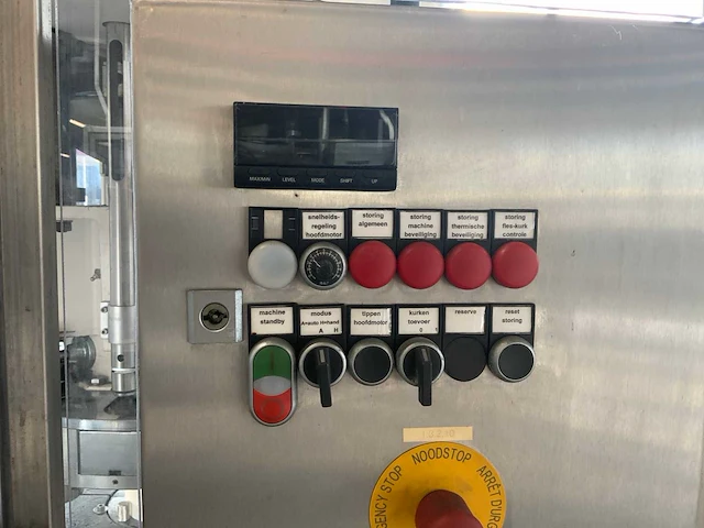 Bertolaso delta kurkensluitmachine - afbeelding 6 van  15