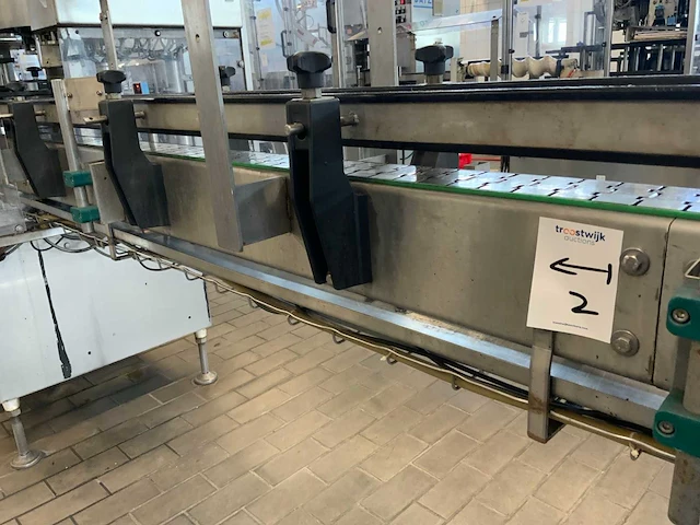 Bertolaso stelvin flessensluitmachine - afbeelding 16 van  21
