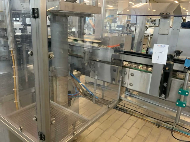 Bertolaso stelvin flessensluitmachine - afbeelding 20 van  21