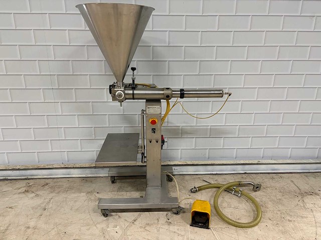 Bertolini - dsa1000 - rvs vulmachine met pedaalbediening - afbeelding 1 van  12