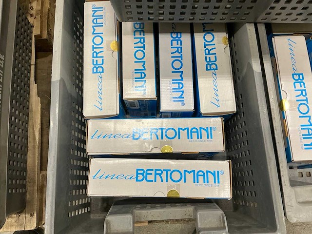 Bertomani divers deurbeslag - afbeelding 3 van  8