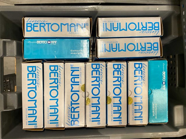 Bertomani divers deurbeslag - afbeelding 4 van  75