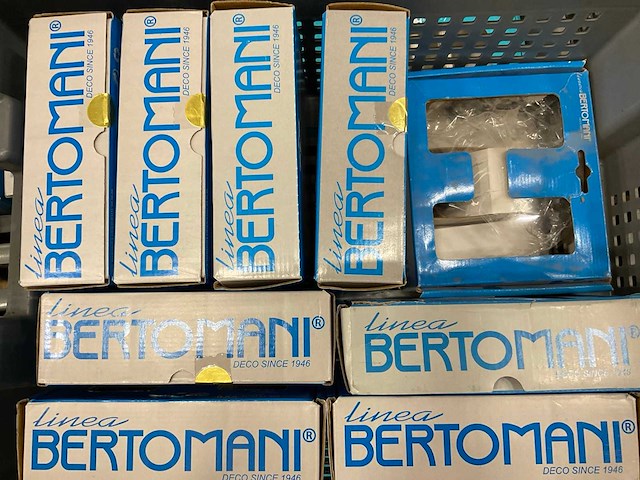 Bertomani divers deurbeslag - afbeelding 52 van  75