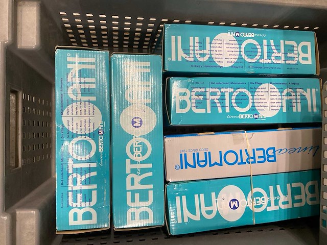 Bertomani divers deurbeslag - afbeelding 62 van  75