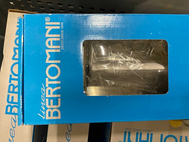 Bertomani divers deurbeslag - afbeelding 69 van  75