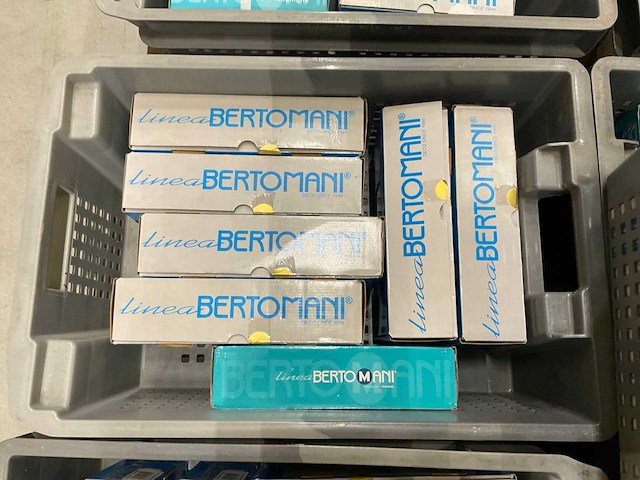 Bertomani divers deurbeslag - afbeelding 71 van  75