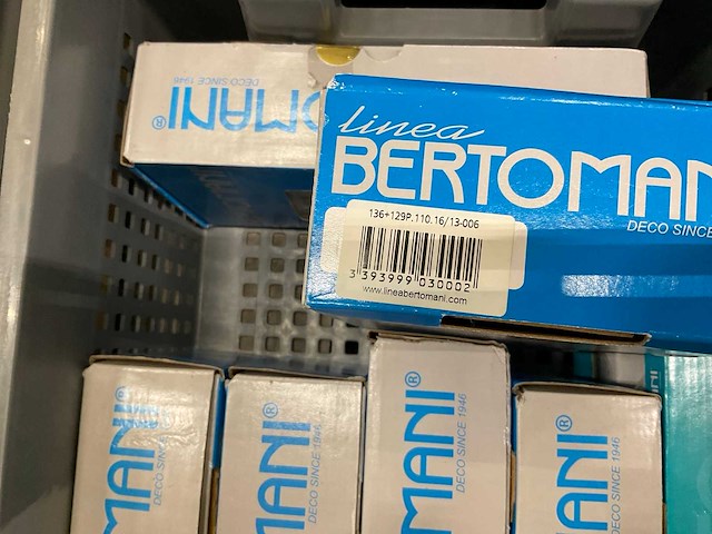 Bertomani divers deurbeslag - afbeelding 74 van  75