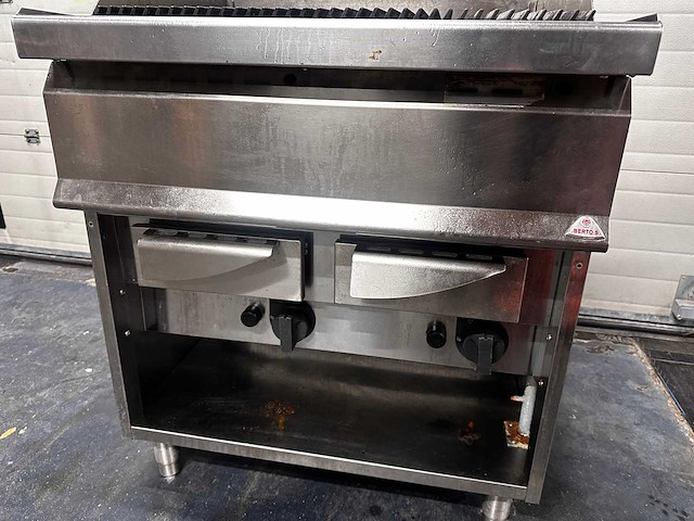 Berto's - lava grill - afbeelding 3 van  4