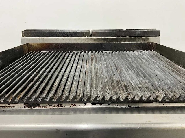 Berto's - plg80m/g - lavasteengrill - afbeelding 6 van  8