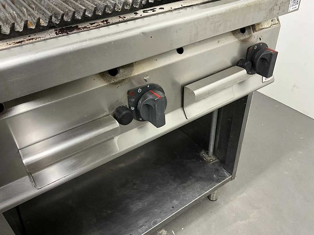 Berto's - plg80m/g - lavasteengrill - afbeelding 8 van  8