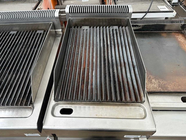 Berto’s lava grill - afbeelding 1 van  3