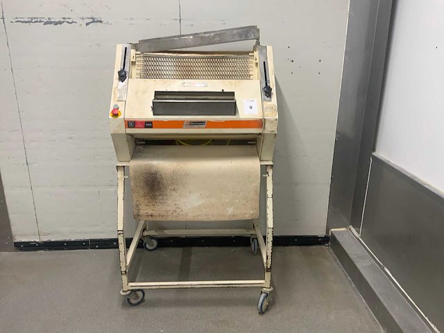 Bertrand stokbroodmachine - afbeelding 2 van  5