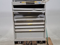 Beschadigde gereedschapswagen met inhoud, lista - afbeelding 1 van  10