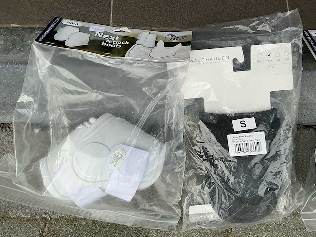 Bescherming pony (4x) - afbeelding 1 van  10