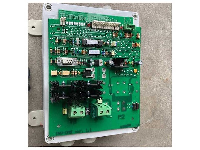 Besenzoni controller box type bes874 - 6hp99375 - afbeelding 3 van  3