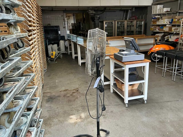 Besli ventilator op staander - afbeelding 4 van  6