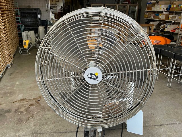Besli ventilator op staander - afbeelding 5 van  6