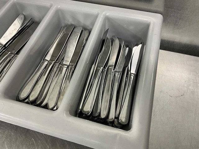 Bestekbak met messen - afbeelding 4 van  4