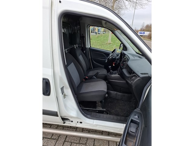 Bestelwagen fiat, doblo, bouwjaar 2016 - afbeelding 9 van  46