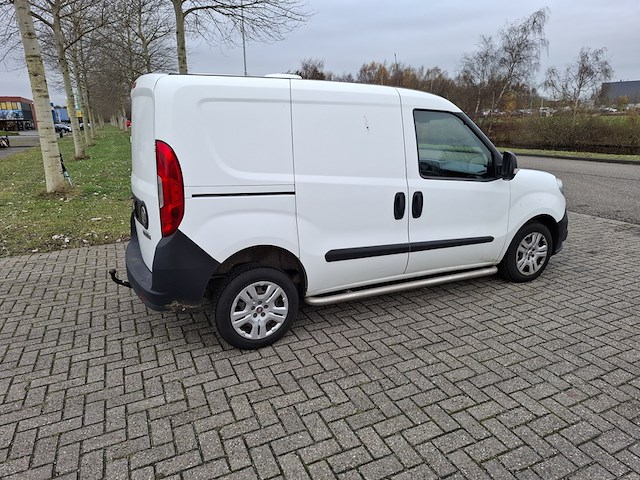 Bestelwagen fiat, doblo, bouwjaar 2016 - afbeelding 44 van  46