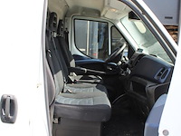 Bestelwagen iveco daily 35c14 met kenteken vhk-04-n. datum eerste toelating 26-09-2018. apk vervaldatum 02-... - afbeelding 7 van  26