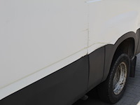 Bestelwagen iveco daily 35c14 met kenteken vhk-04-n. datum eerste toelating 26-09-2018. apk vervaldatum 02-... - afbeelding 15 van  26