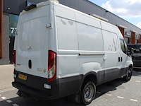 Bestelwagen iveco daily 35c14 met kenteken vhk-04-n. datum eerste toelating 26-09-2018. apk vervaldatum 02-... - afbeelding 21 van  26