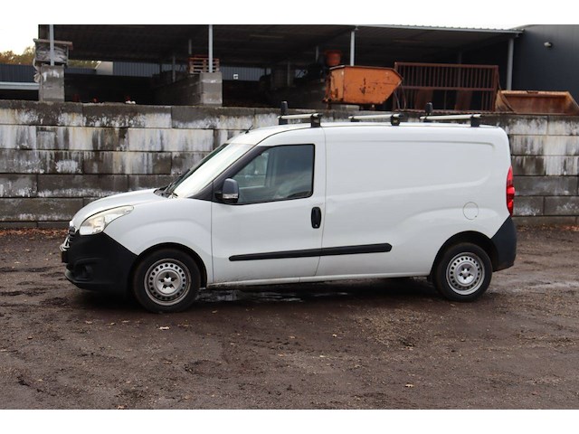 Bestelwagen opel combo van diesel 105pk 2017 - afbeelding 1 van  1