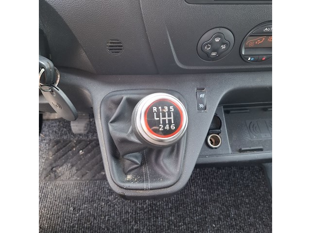 Bestelwagen, renault, master, grijs, 2022 - afbeelding 28 van  43