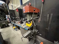 Besten - kolomboormachine - afbeelding 3 van  9