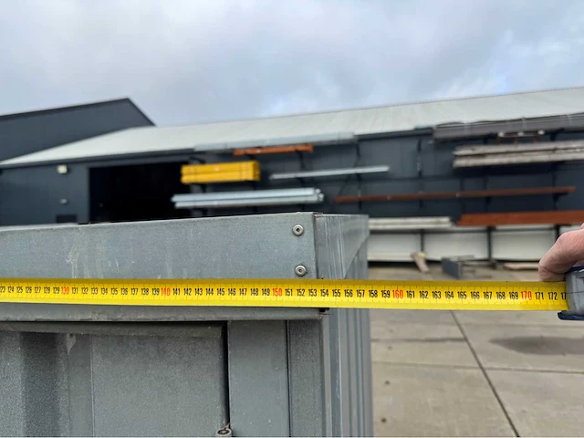 Bestrijdingsmiddelen container - afbeelding 6 van  14