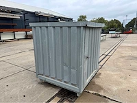 Bestrijdingsmiddelen container - afbeelding 12 van  14