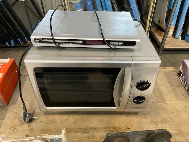 Bestron magnetron - afbeelding 1 van  4