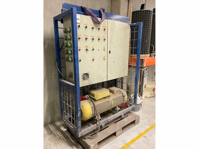 Besturingkast en elektromotor - afbeelding 3 van  8
