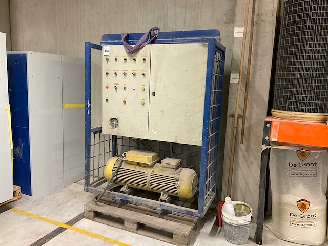 Besturingkast en elektromotor - afbeelding 2 van  8